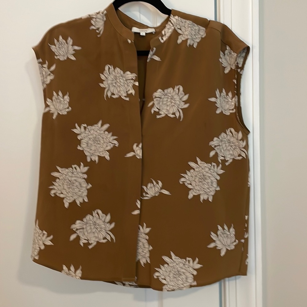 Vince floral top